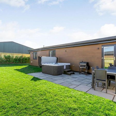 Cotswold Gateway Escape Hotel Offenham Exterior photo